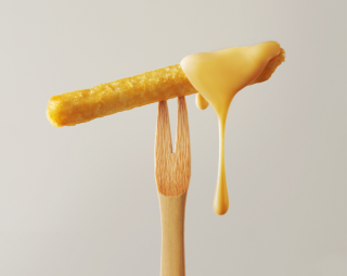 Friet met kaassaus